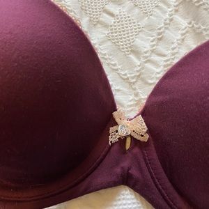 Body by Victoria Secret Lined Demi 34C